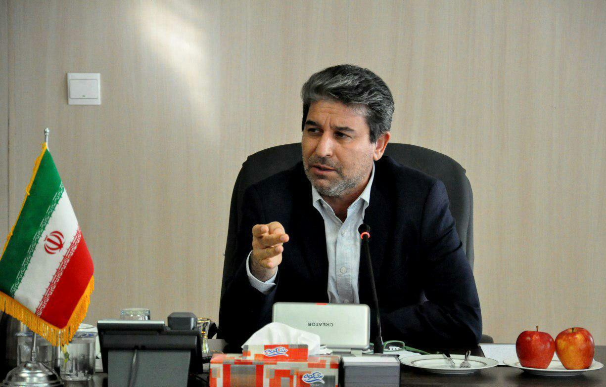 آقای استاندار! گوشمان از شعار پر است؛ کمی هم عمل کنید!