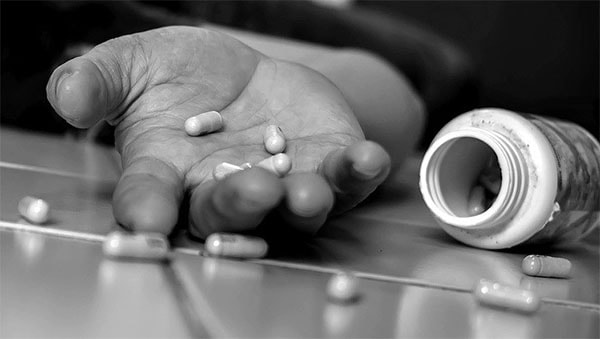 نبود مهارت در قبول شکستهای اجتماعی از دلایل خودکشی است