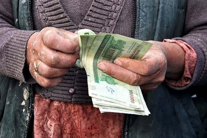 کلاف زندگی کارگری خیال باز شدن ندارد کلاف زندگی کارگری خیال باز شدن ندارد