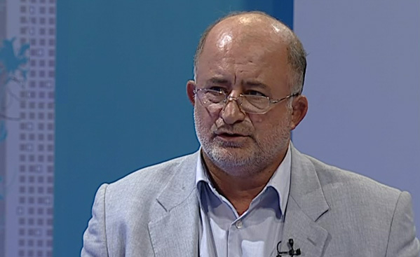 اجرای قانون تحصیل رایگان دانشآموزان توسط دولت