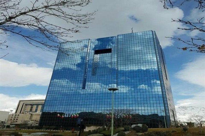 بانکها تکلیف مردم را مشخص کنند