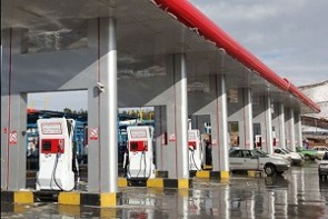 وجود 30 باب جایگاه عرضه فرآوردههای نفتی در محورهای روستایی استان وجود 30 باب جایگاه عرضه فرآوردههای نفتی در محورهای روستایی استان