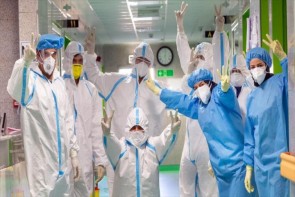 ایثار مدافعان سلامت در نبردی که نابرابر است