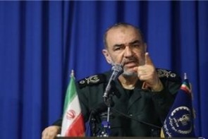 درصورت بروز هرگونه تهدیدی، قادر هستیم آتشفشانی از موشک را به سمت دشمن روانه کنیم درصورت بروز هرگونه تهدیدی، قادر هستیم آتشفشانی از موشک را به سمت دشمن روانه کنیم