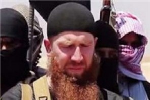 جنازه «الشیشانی» سرکرده برجسته داعش در شرق «الرمادی» پیدا شد جنازه «الشیشانی» سرکرده برجسته داعش در شرق «الرمادی» پیدا شد