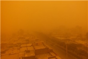افزایش گرد و خاک بر اثر وزش باد در آذربایجان غربی افزایش گرد و خاک بر اثر وزش باد در آذربایجان غربی