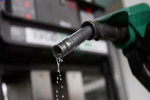 بنزین از ابتدای پاییز دو نرخی میشود بنزین از ابتدای پاییز دو نرخی میشود