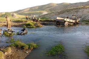 کشته و زخمی شدن سه نفر از اعضای یک خانواده بر اثر انفجار مین در سردشت کشته و زخمی شدن سه نفر از اعضای یک خانواده بر اثر انفجار مین در سردشت