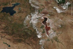 تازهترین تصویر ماهوارهای ناسا از دریاچه ارومیه تازهترین تصویر ماهوارهای ناسا از دریاچه ارومیه