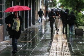 رگبار، رعدوبرق و وزش باد شدید در تهران و ۱۱ استان کشور رگبار، رعدوبرق و وزش باد شدید در تهران و ۱۱ استان کشور
