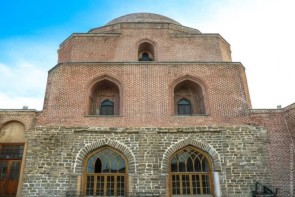 مسجد جامع ارومیه آماده میزبانی از مسافران نوروزی