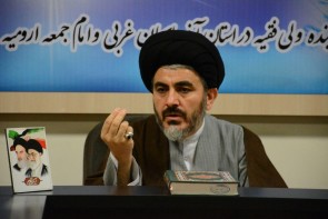 آمریکا به دنبال منافع ملت ایران نیست و فقط به دنبال مهار قدرت ایران است آمریکا به دنبال منافع ملت ایران نیست و فقط به دنبال مهار قدرت ایران است