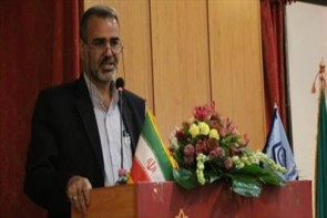 حقوق کارگران کفاف ۸ تا ۱۰روز هرماه است/ ۲ میلیون و ۲۰۰هزارتومان زیر خط فقر! حقوق کارگران کفاف ۸ تا ۱۰روز هرماه است/ ۲ میلیون و ۲۰۰هزارتومان زیر خط فقر!