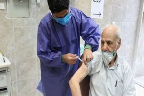 آغاز واکسیناسیون علیه کرونا افراد بالای ۷۰ سال؛ جزئیات نوبتدهی هوشمند آغاز واکسیناسیون علیه کرونا افراد بالای ۷۰ سال؛ جزئیات نوبتدهی هوشمند