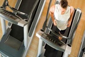 دلایل علمی برای ورزش کردن روی تردمیل در زمستان دلایل علمی برای ورزش کردن روی تردمیل در زمستان