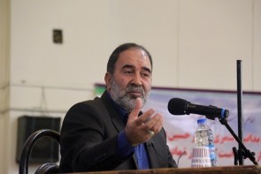 حجت الاسلام غلامرضا حسنی موتور محرکه در قیام مسلحانه ۲ بهمن ماه ۵۷ بود حجت الاسلام غلامرضا حسنی موتور محرکه در قیام مسلحانه ۲ بهمن ماه ۵۷ بود