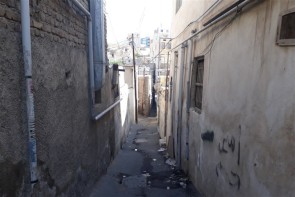 گرهگشایی از مشکلات حاشیهنشینان، عزم جدی مسئولان شهری را میطلبد گرهگشایی از مشکلات حاشیهنشینان، عزم جدی مسئولان شهری را میطلبد