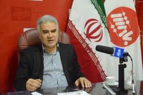 حدود 49 تا 51 درصد ماده معدنی در استان وجود دارد حدود 49 تا 51 درصد ماده معدنی در استان وجود دارد
