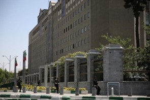 داعشیان بی دین نمی توانند از اراده های ملت و مردم جمهوری اسلامی ایران بکاهند داعشیان بی دین نمی توانند از اراده های ملت و مردم جمهوری اسلامی ایران بکاهند