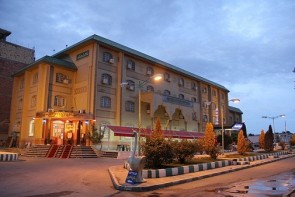 16 پایگاه برای اسکان موقت در سطح استان شروع به فعالیت کرده اند 16 پایگاه برای اسکان موقت در سطح استان شروع به فعالیت کرده اند