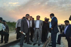 ریل گذاری نیز با سرعت خوبی در حال انجام است/پیش بینی می شود اوایل مهرماه کار قطار تمام شود ریل گذاری نیز با سرعت خوبی در حال انجام است/پیش بینی می شود اوایل مهرماه کار قطار تمام شود