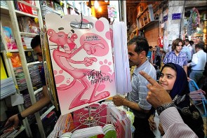 باز شدن پای تجملات به کیف مدارس دانش آموزان باز شدن پای تجملات به کیف مدارس دانش آموزان