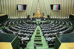 نمایندگان مجلس ارومیه به جای قانون گذاری و نظارت بر اجرای آن درگیر عزل و نصب مدیران شده اند! نمایندگان مجلس ارومیه به جای قانون گذاری و نظارت بر اجرای آن درگیر عزل و نصب مدیران شده اند!
