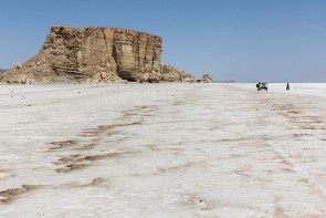فکری به حال گرد و غبارهای دریاچه مان کنید فکری به حال گرد و غبارهای دریاچه مان کنید