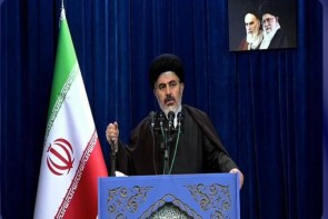 امام جمعه ارومیه بر ضرورت دشمنشناسی تأکید کرد امام جمعه ارومیه بر ضرورت دشمنشناسی تأکید کرد