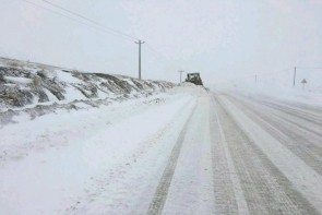 کولاک در محورهای کوهستانی آذربایجان غربی کولاک در محورهای کوهستانی آذربایجان غربی