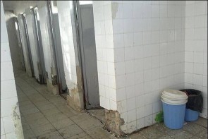 اوضاع نابسامان سرویس بهداشتی عمومی در سطح شهر اوضاع نابسامان سرویس بهداشتی عمومی در سطح شهر