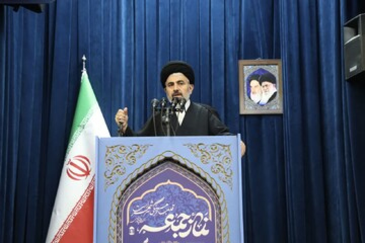 امام جمعه ارومیه: تمرکز دشمن بر جنگ نرم و تغییر سبک زندگی اسلامی است